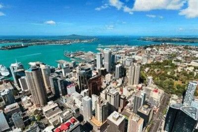 Pick up your campervans for hire Auckland and explore the CBD and harbour at daytime.